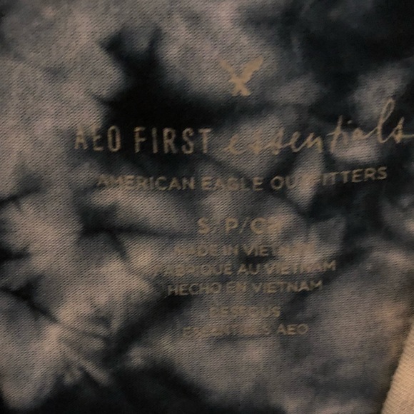 American Eagle Tye-Dyed V-tank - Picture 3 of 3